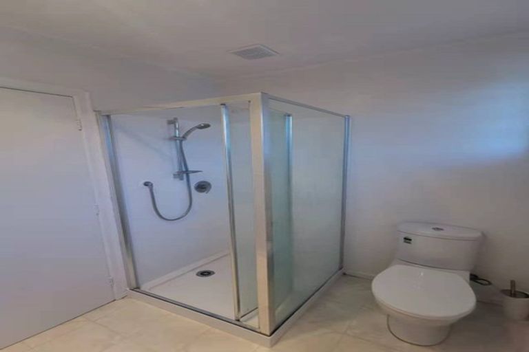 Photo of property in 35 Fairdene Avenue, Henderson, Auckland, 0610