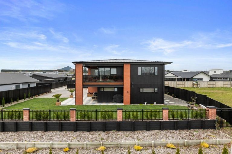 Photo of property in 72 Harakeke Drive, Wharewaka, Taupo, 3330