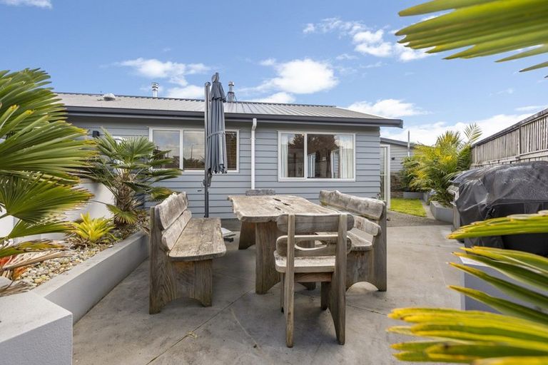 Photo of property in 10 Bandon Grove, Bell Block, New Plymouth, 4312
