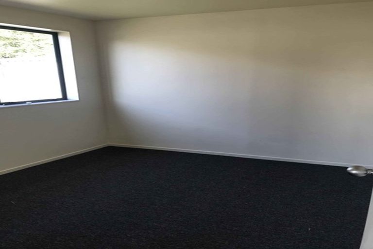 Photo of property in 36 Woodbank Drive, Glen Eden, Auckland, 0602