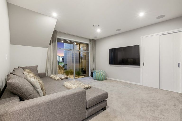 Photo of property in 64 Sandhurst Drive, Papamoa Beach, Papamoa, 3118