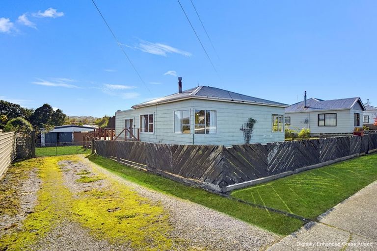 Photo of property in 10 Keatoa Terrace, Owaka, 9535