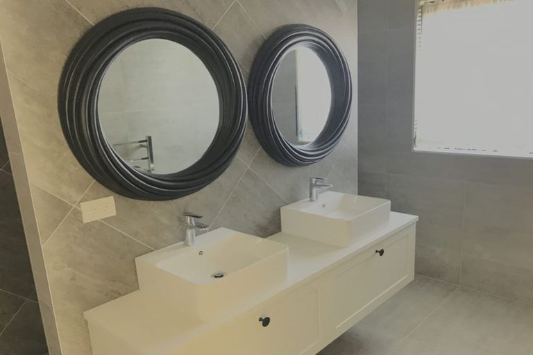 Photo of property in 66 Symes Drive, Red Beach, 0932