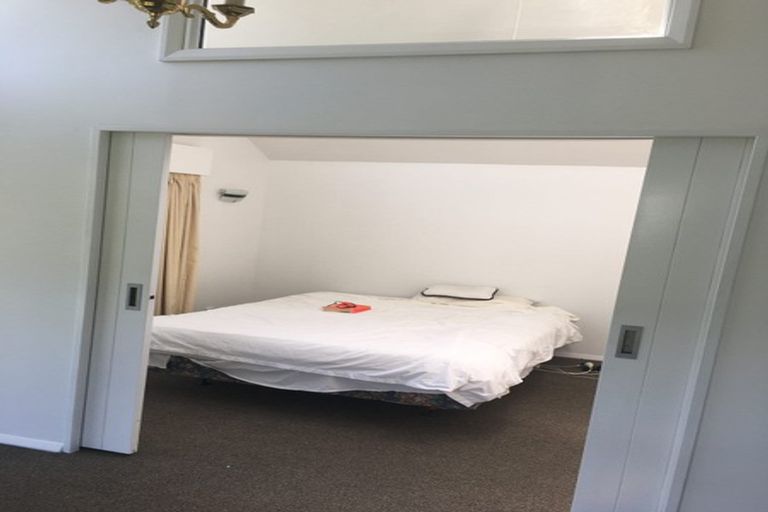Photo of property in 35 Kotari Road, Days Bay, Lower Hutt, 5013