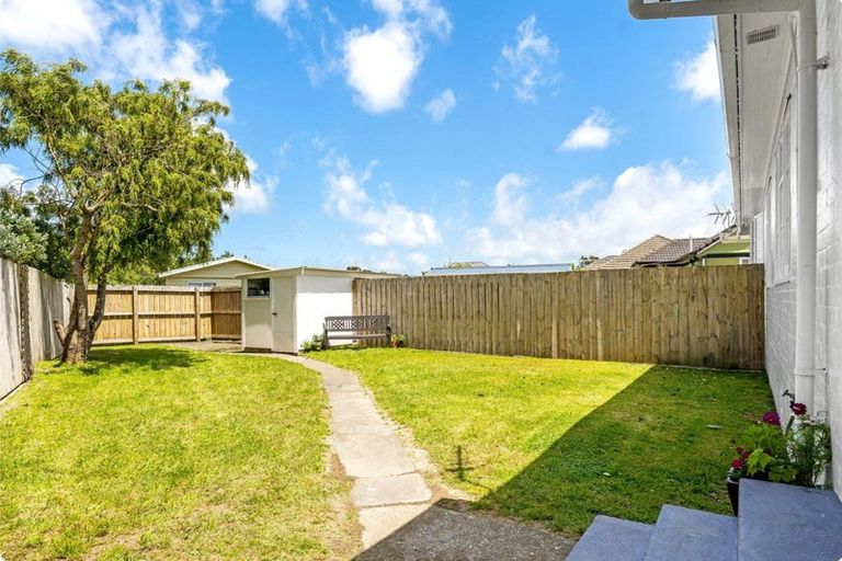 Photo of property in 16 Tyndall Street, Waiwhetu, Lower Hutt, 5010