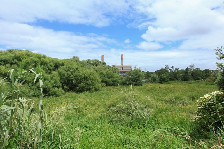 Photo of property in 186 Great South Road, Huntly, 3700