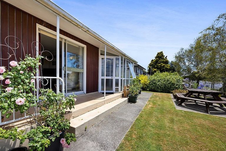 Photo of property in 55 Broadway, Stratford, 4332