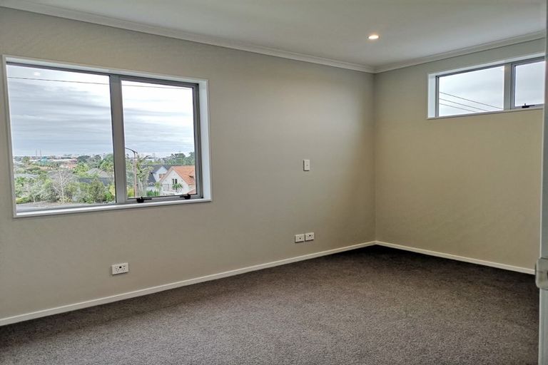 Photo of property in 97 Granville Drive, Massey, Auckland, 0614