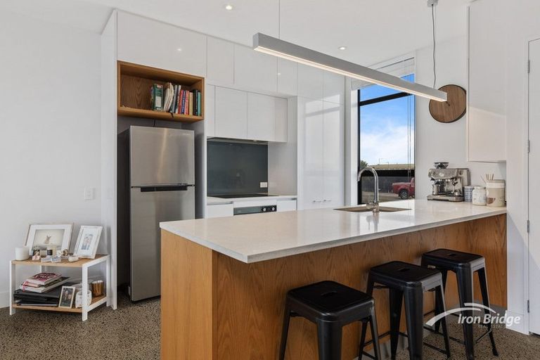 Photo of property in 252 Hobsonville Point Road, Hobsonville, Auckland, 0616