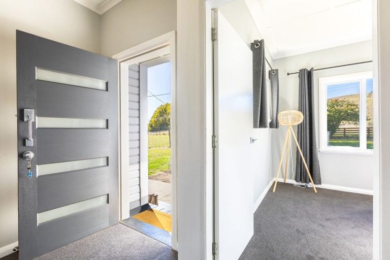 Photo of property in 472 Maharakeke Road, Waipukurau, 4281