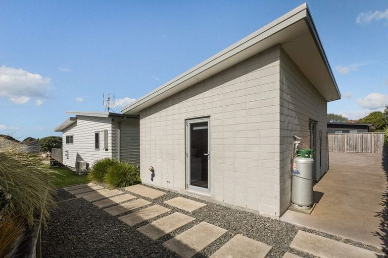 Photo of property in 12 Anatere Rise, Athenree, Katikati, 3177