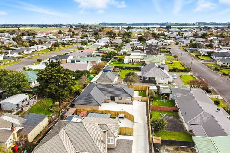 Photo of property in 21a Weraroa Road, Levin, 5510
