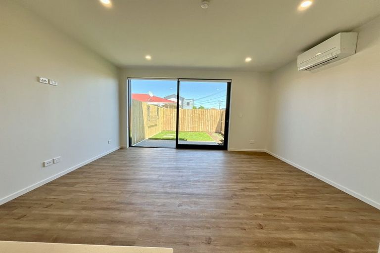 Photo of property in 2/18 Feilding Street, Addington, Christchurch, 8024