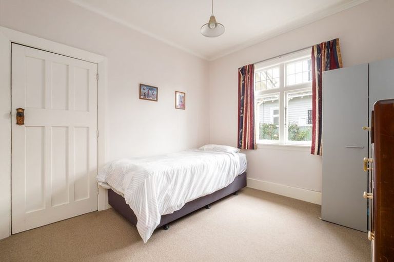 Photo of property in 65 Martin Avenue, Beckenham, Christchurch, 8023