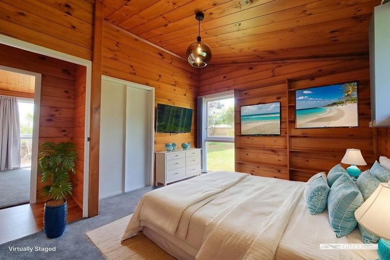 Photo of property in 283a Beach Road, Campbells Bay, Auckland, 0630