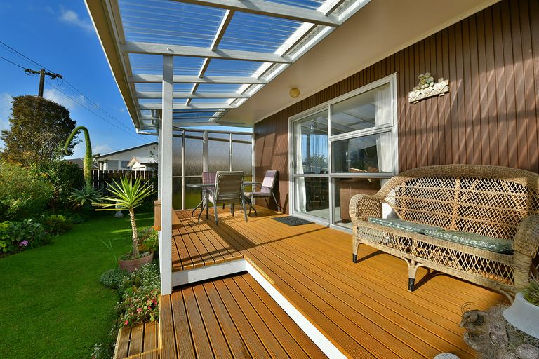Photo of property in 41b Hatton Road, Orewa, 0931