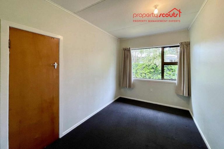 Photo of property in 15 Beaumont Crescent, Frankleigh Park, New Plymouth, 4310