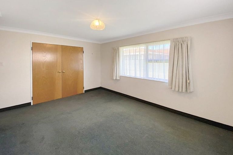Photo of property in 156 Heretaunga Street, Palmerston North, 4414