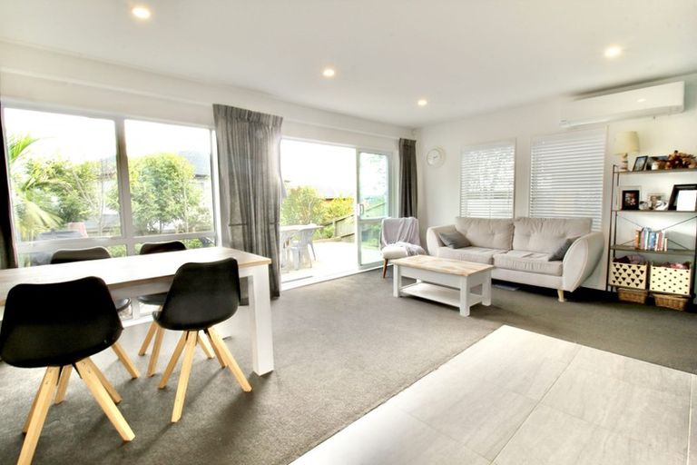 Photo of property in 122 Joseph Street, Flat Bush, Auckland, 2019