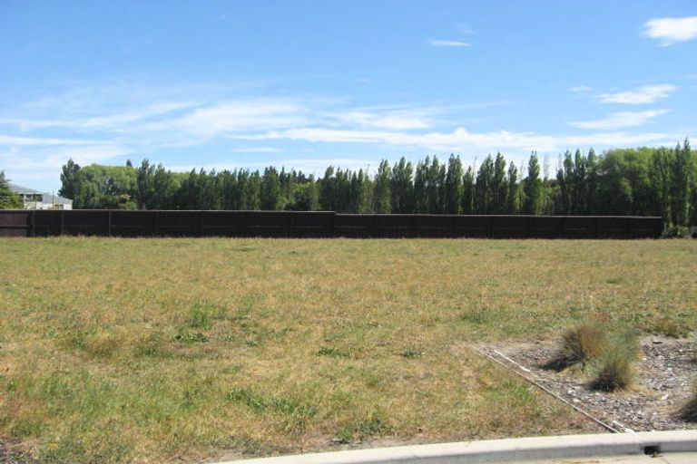 Photo of property in 57 Limes Avenue, Parklands, Christchurch, 8083