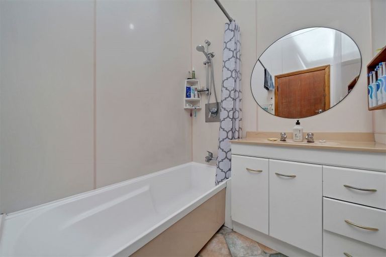 Photo of property in 36 Vogel Street, Hawera, 4610