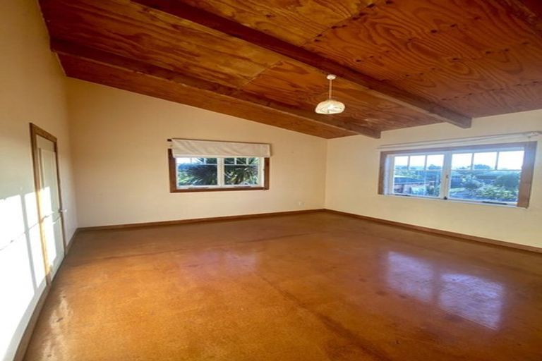 Photo of property in 69 Tarrant Road, Helensville, 0875