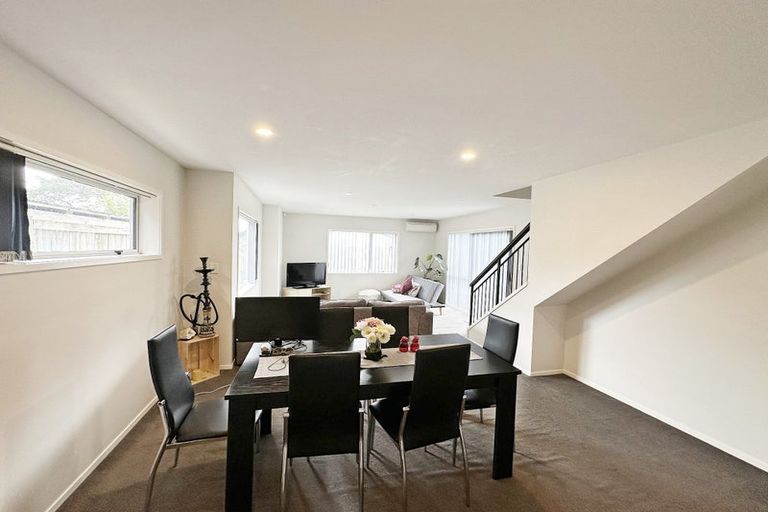 Photo of property in 4 Ruhanui Lane, Pakuranga Heights, Auckland, 2010