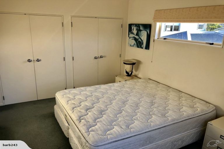 Photo of property in 60u3 Pirie Street, Mount Victoria, Wellington, 6011