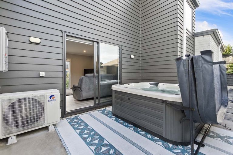 Photo of property in 13/15u Onukutara Place, Huntington, Hamilton, 3281