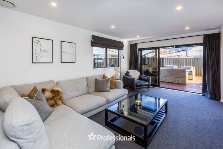 Photo of property in 4 Kerrigan Crescent, Wallaceville, Upper Hutt, 5018