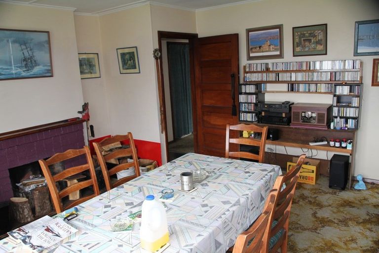 Photo of property in 43 Rintoul Street, Westport, 7825