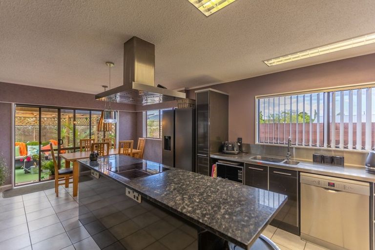 Photo of property in 64 Hetley Crescent, Taradale, Napier, 4112