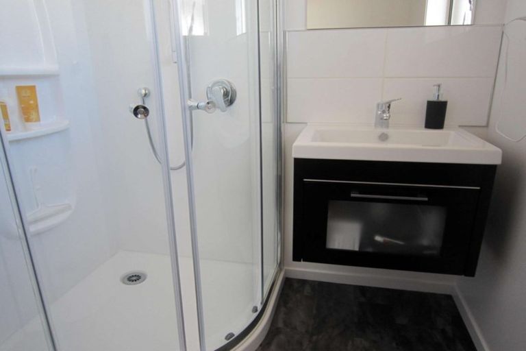 Photo of property in 22f4- Liverpool Street, Trentham, Upper Hutt, 5018