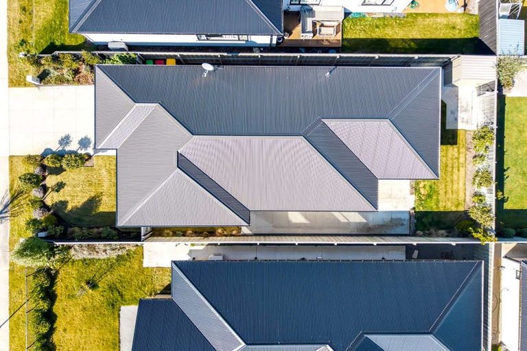 Photo of property in 37 Waituna Street, Pegasus, 7612