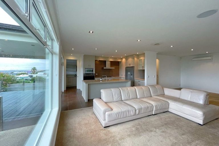 Photo of property in 9 Castor Bay Road, Castor Bay, Auckland, 0620
