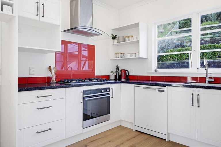 Photo of property in 73 Oranga Street, Westown, New Plymouth, 4310