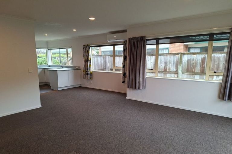 Photo of property in Miramar Villas, 12/6u Brussels Street, Miramar, Wellington, 6022