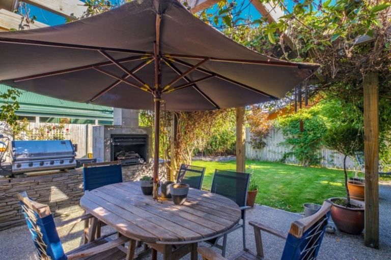 Photo of property in 17 Hope Avenue, Lake Hayes, Queenstown, 9304