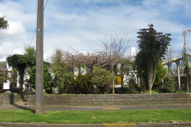 Photo of property in 8 Barry Street, Ferndale, New Plymouth, 4310