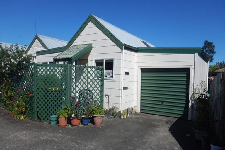 Photo of property in 2/12 Marsden Road, Stoke, Nelson, 7011