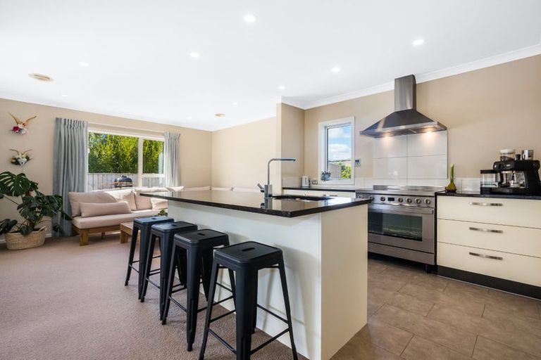 Photo of property in 37 Nelson Avenue, Aotea, Porirua, 5024