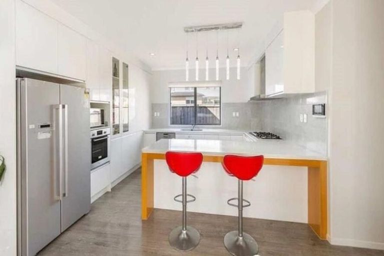 Photo of property in 13 Cahir Place, Flat Bush, Auckland, 2019