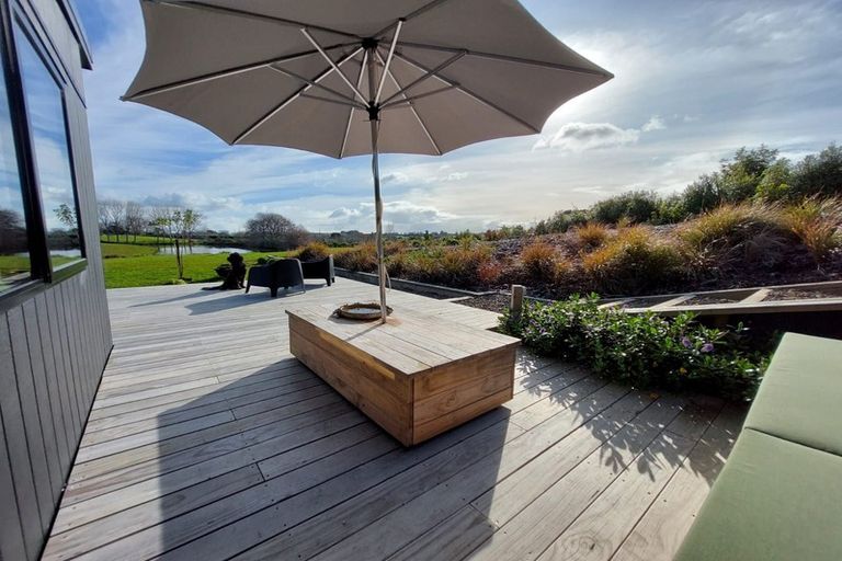 Photo of property in 10 Manuwai Lane, Karaka, Drury, 2578