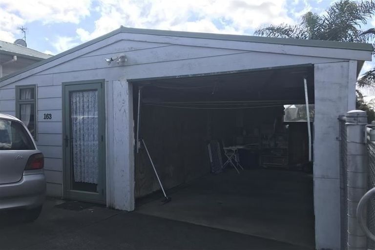 Photo of property in 163 Don Buck Road, Massey, Auckland, 0614