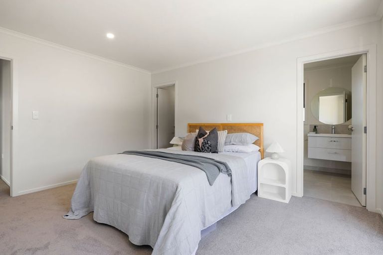 Photo of property in 10 Oralee Terrace, Peacocke, 3206