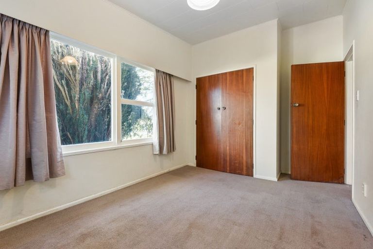 Photo of property in 1 Russell Crescent, Western Heights, Rotorua, 3015