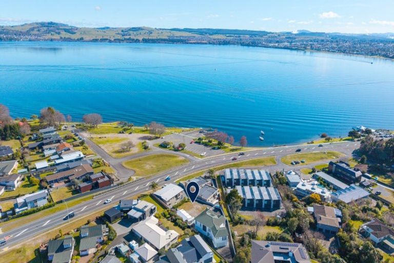 Photo of property in 380 Lake Terrace, Two Mile Bay, Taupo, 3330