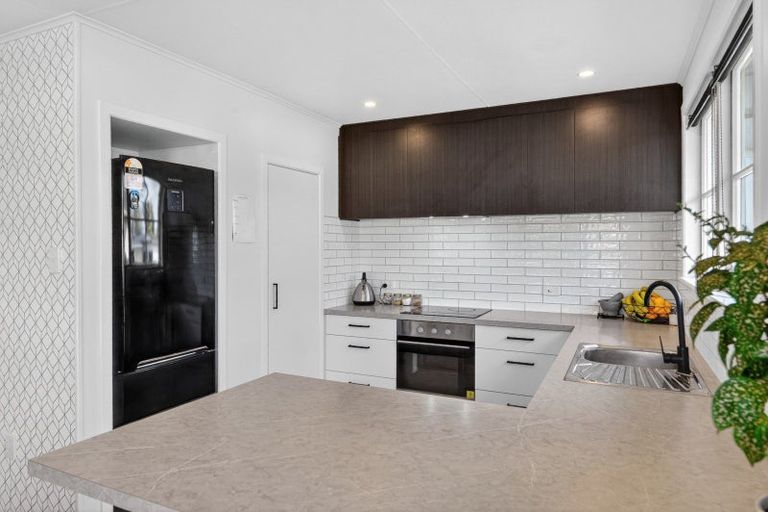 Photo of property in 260 Sandwich Road, St Andrews, Hamilton, 3200