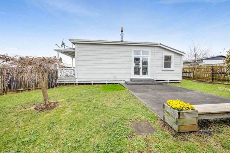 Photo of property in 16a Sunnyvale Street, Bell Block, New Plymouth, 4312