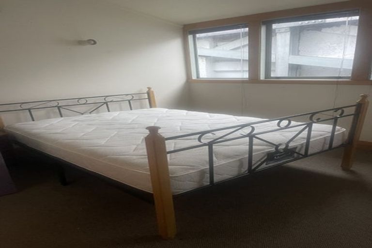 Photo of property in Sta Travel Flats, 3/130 Cuba Street, Te Aro, Wellington, 6011